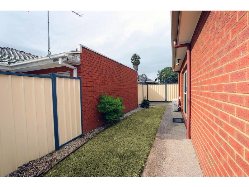 1 Merlow Street, Altona VIC 3018