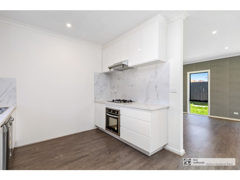 2/12 Brennan Court, Altona Meadows VIC 3028