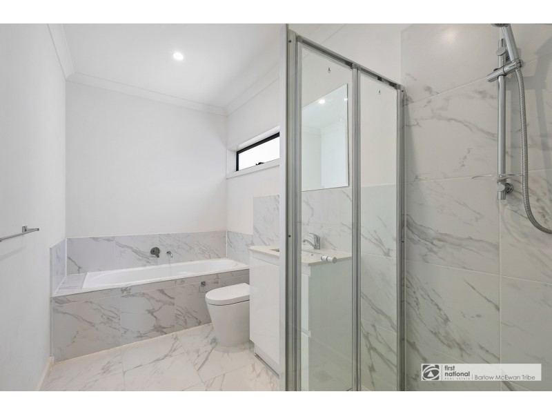 2/12 Brennan Court, Altona Meadows VIC 3028