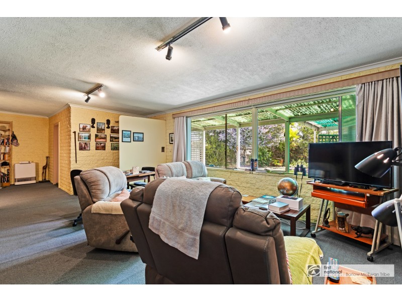 11 Delmont Avenue, Altona VIC 3018