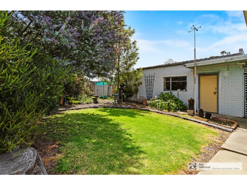 11 Delmont Avenue, Altona VIC 3018