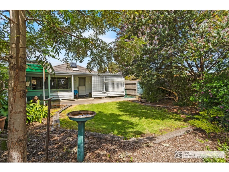 11 Delmont Avenue, Altona VIC 3018