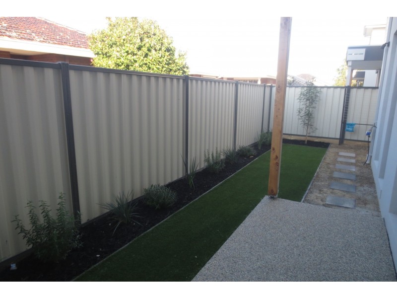 1/182 Queen Street, Altona VIC 3018