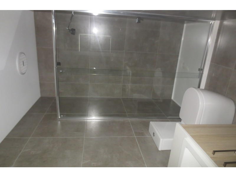 1/182 Queen Street, Altona VIC 3018