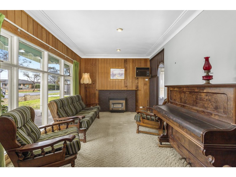 44 Curlew Avenue, Altona VIC 3018