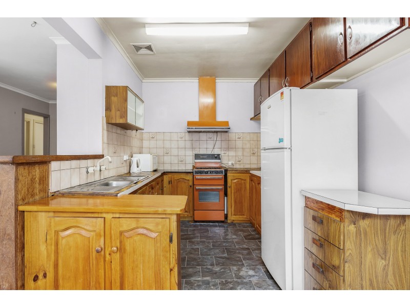 44 Curlew Avenue, Altona VIC 3018