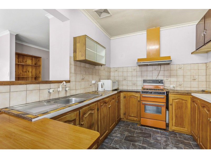 44 Curlew Avenue, Altona VIC 3018