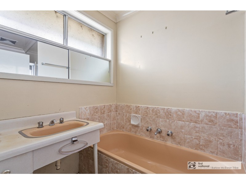 11 Cobham Street, Altona VIC 3018