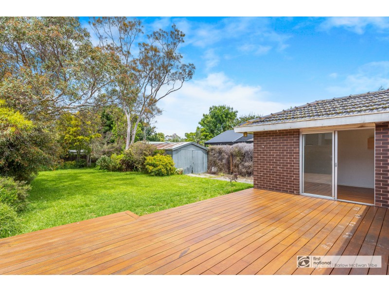 11 Cobham Street, Altona VIC 3018