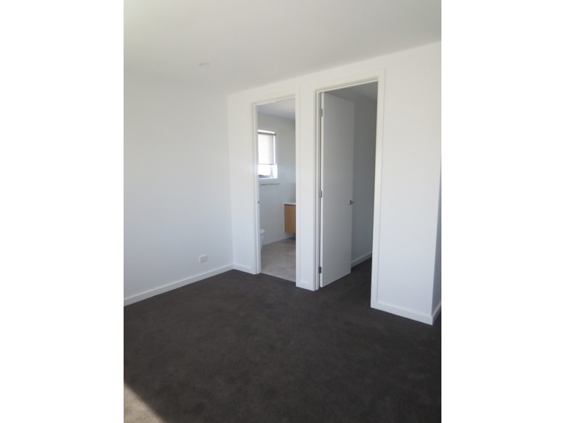 1/41 Bayview Street, Altona VIC 3018