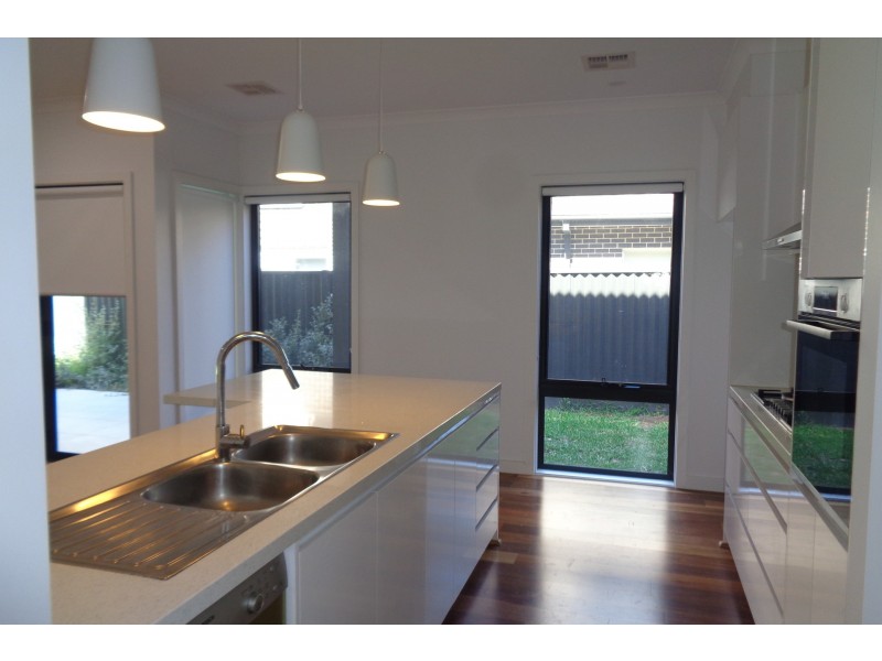 11A Stirling Avenue, Seaholme VIC 3018