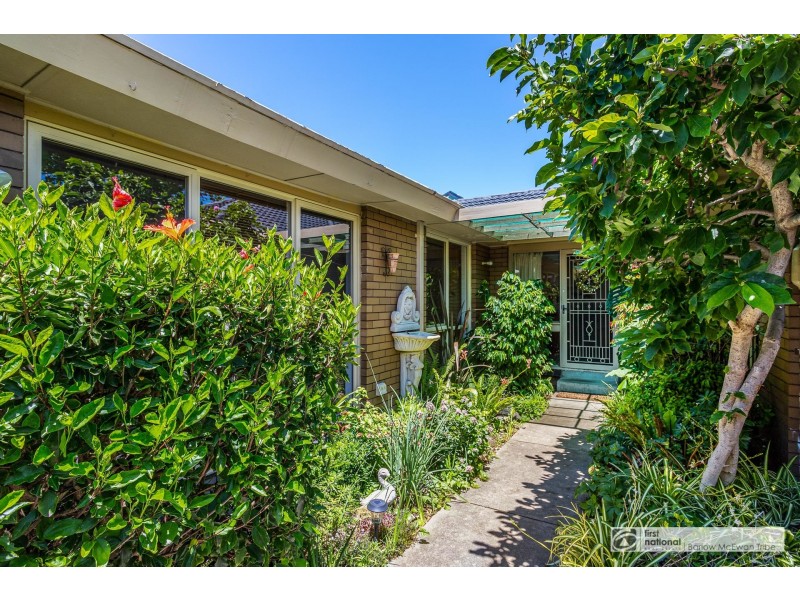 2 Moore Court, Seaholme VIC 3018