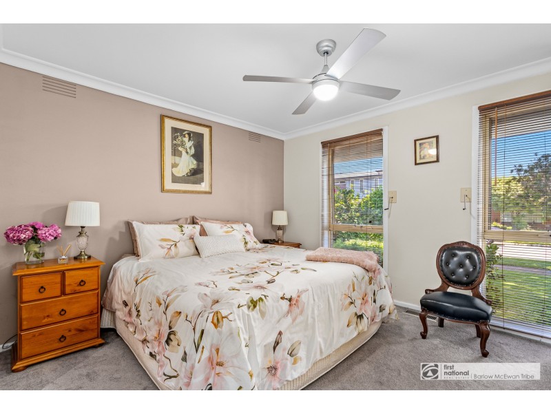 2 Moore Court, Seaholme VIC 3018