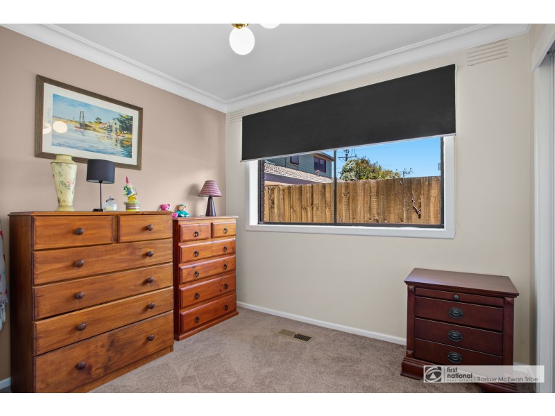 2 Moore Court, Seaholme VIC 3018