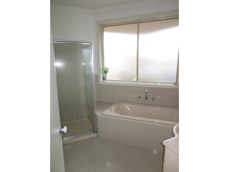 4/32 Civic Parade, Altona VIC 3018