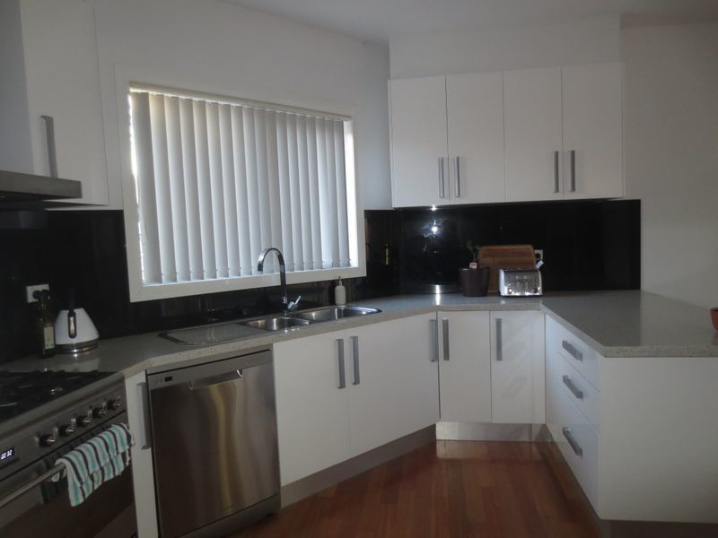 1/7 Fourth Avenue, Altona North VIC 3025