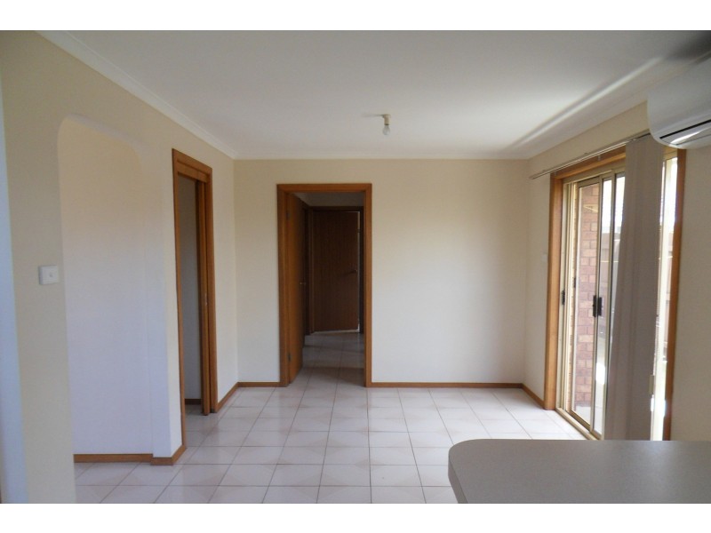 1/7 O’shannessy Court, Altona Meadows VIC 3028