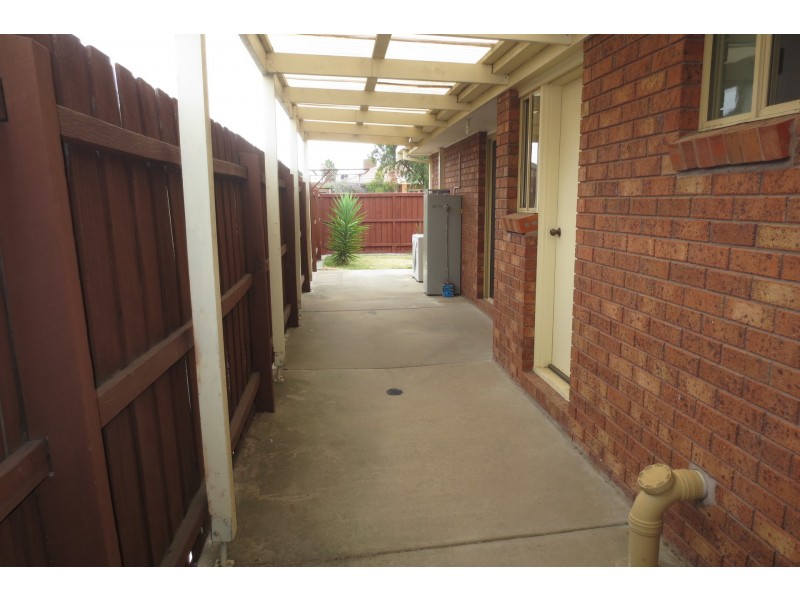 1/7 O’shannessy Court, Altona Meadows VIC 3028