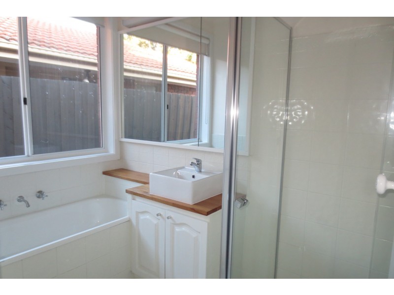 7 Armiston Grove, Altona Meadows VIC 3028