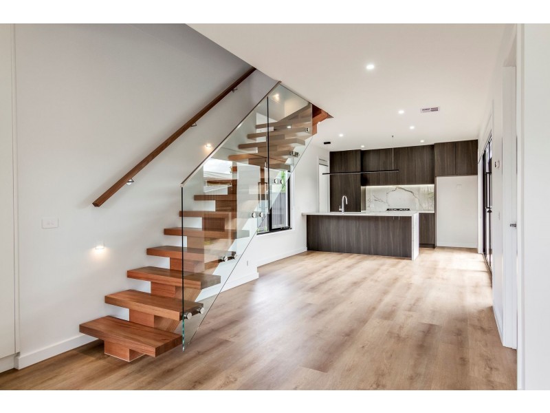 1/60 Eames Avenue, Brooklyn VIC 3012