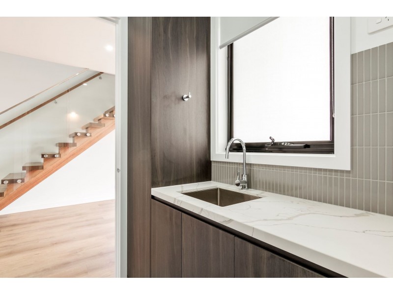 1/60 Eames Avenue, Brooklyn VIC 3012