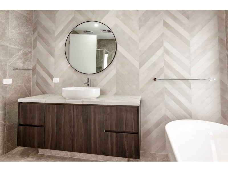 1/60 Eames Avenue, Brooklyn VIC 3012