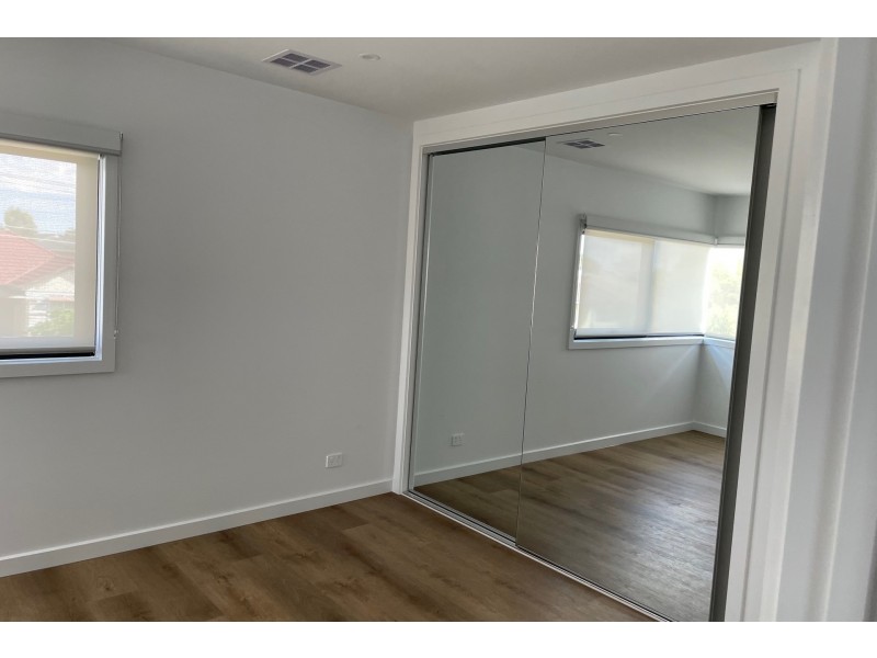 1/60 Eames Avenue, Brooklyn VIC 3012