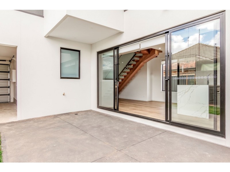 1/60 Eames Avenue, Brooklyn VIC 3012