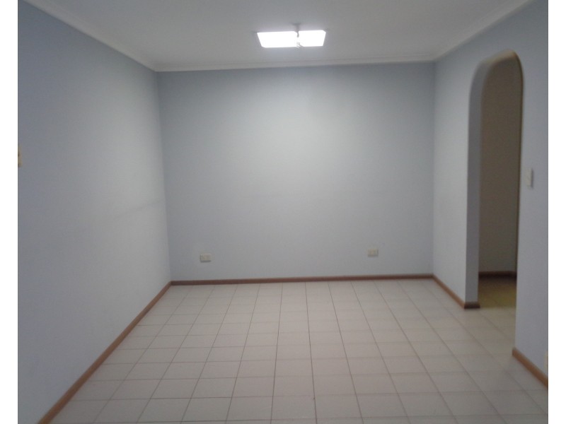 2/11 Langhorne Street, Altona Meadows VIC 3028