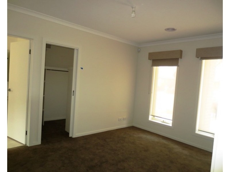 83 First Avenue, Altona North VIC 3025