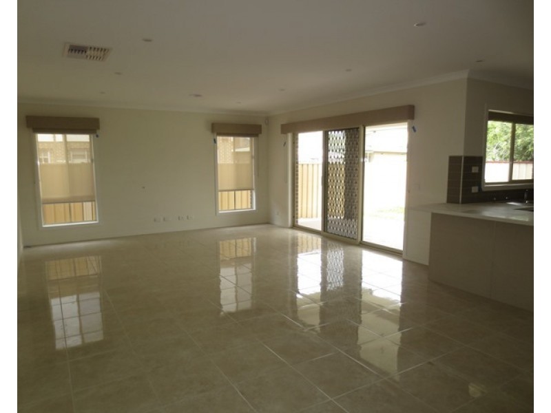 83 First Avenue, Altona North VIC 3025