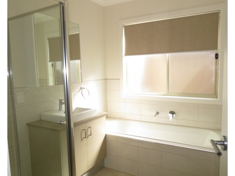 83 First Avenue, Altona North VIC 3025