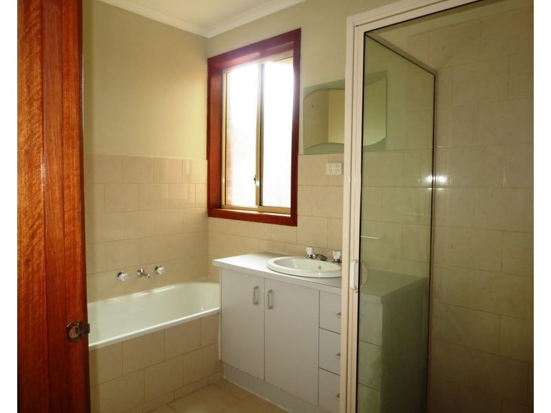 3/11 Cambridge Street, Altona VIC 3018