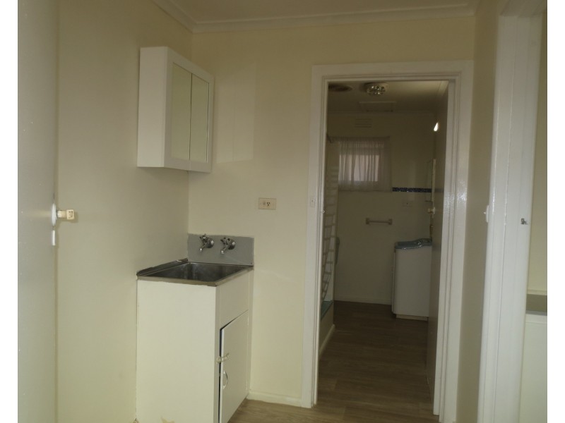 2/44 Sargood Street, Altona VIC 3018