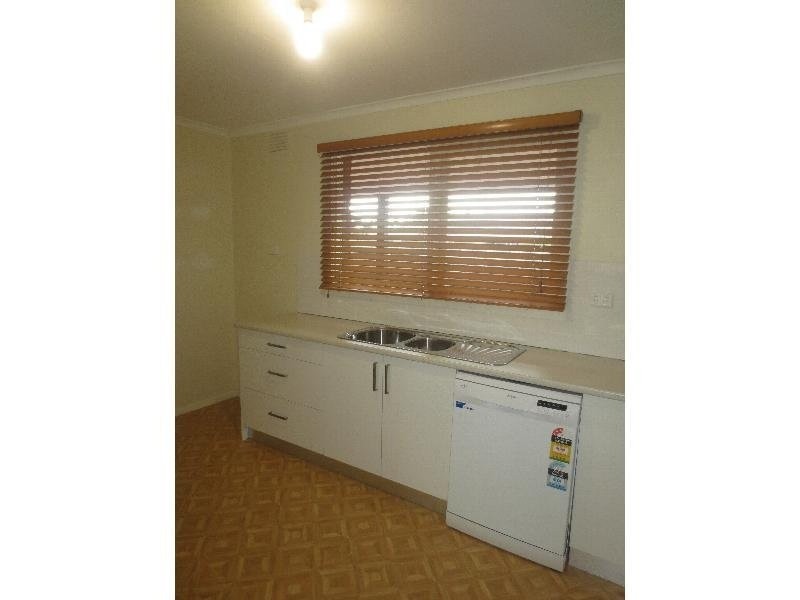 1/60 Grieve Parade, Altona VIC 3018