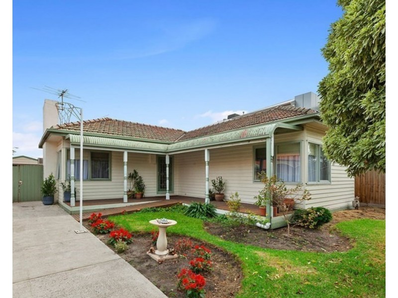9 Wattle Grove, Seaholme VIC 3018