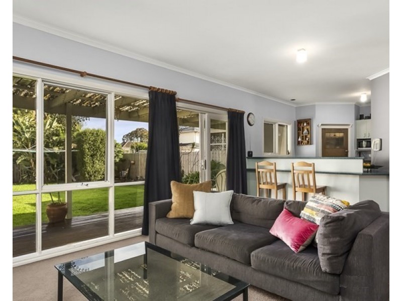 9 Wattle Grove, Seaholme VIC 3018