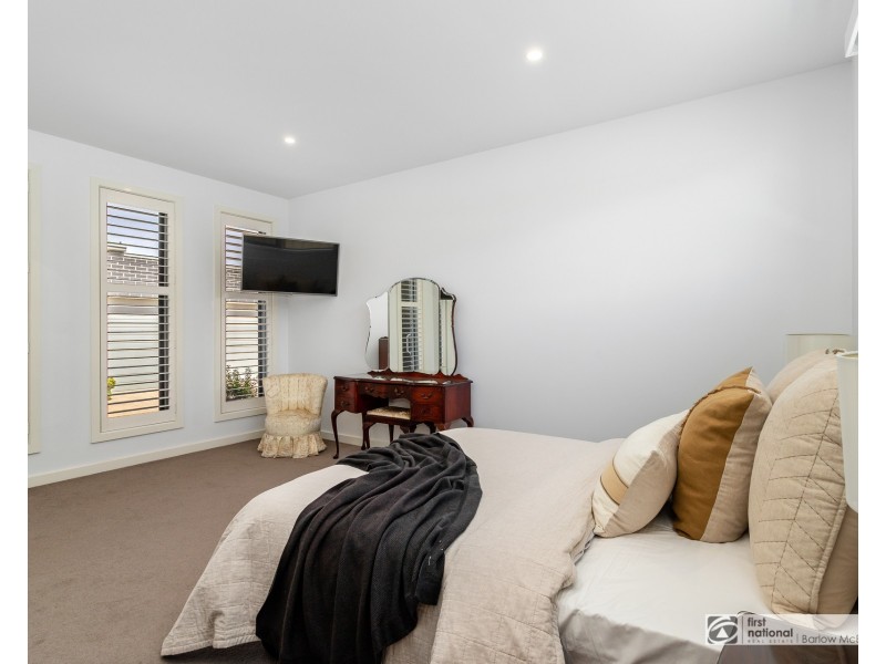 2/22 Mount Street, Altona VIC 3018