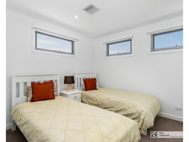 2/22 Mount Street, Altona VIC 3018