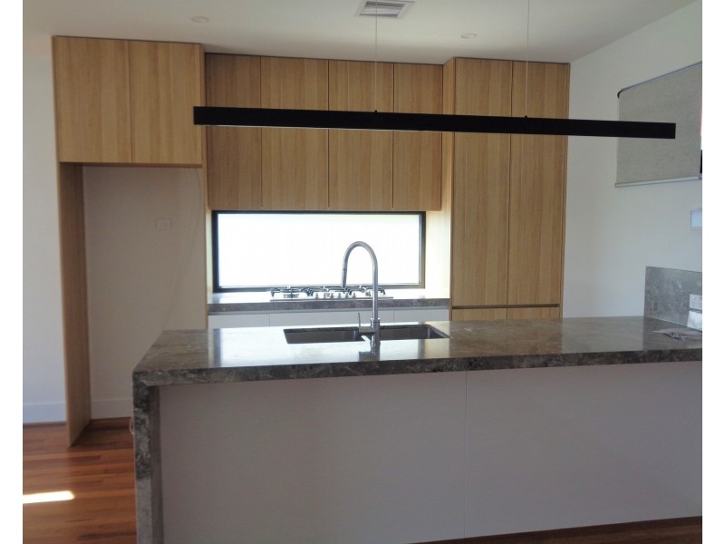 2 Bent Street, Altona VIC 3018