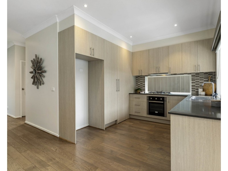 2/47 Maidstone Street, Altona VIC 3018