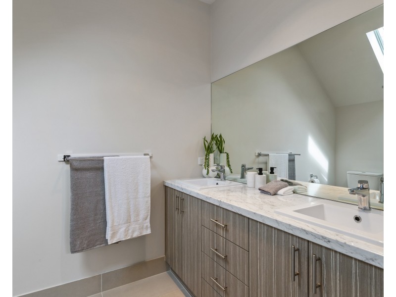 2/47 Maidstone Street, Altona VIC 3018