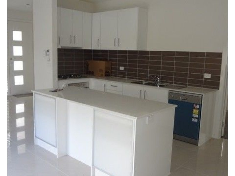 1/180 Civic Parade, Altona VIC 3018