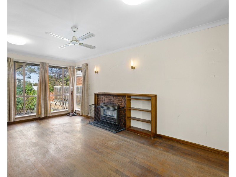 33 Central Avenue, Seaholme VIC 3018