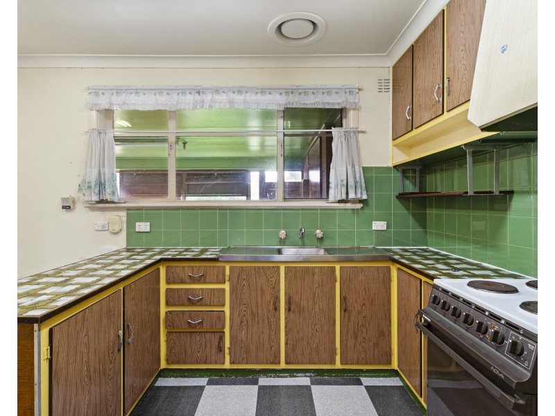 33 Central Avenue, Seaholme VIC 3018