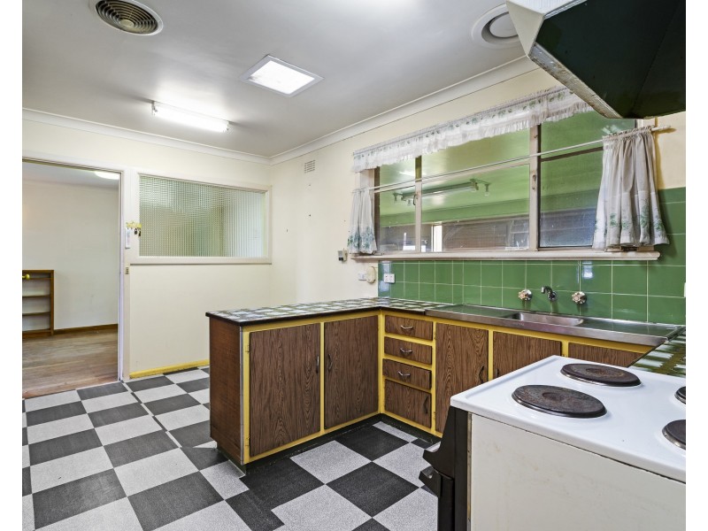 33 Central Avenue, Seaholme VIC 3018