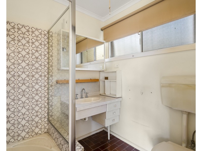 33 Central Avenue, Seaholme VIC 3018