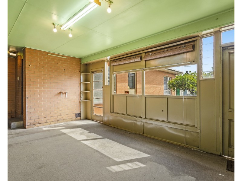 33 Central Avenue, Seaholme VIC 3018