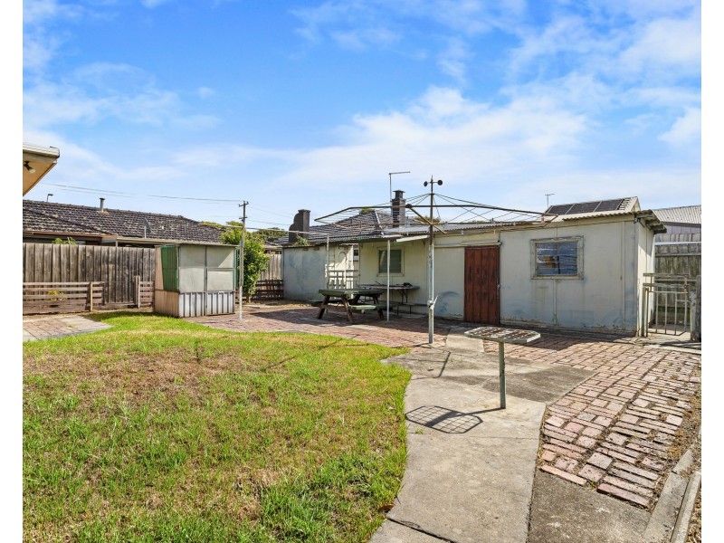 33 Central Avenue, Seaholme VIC 3018
