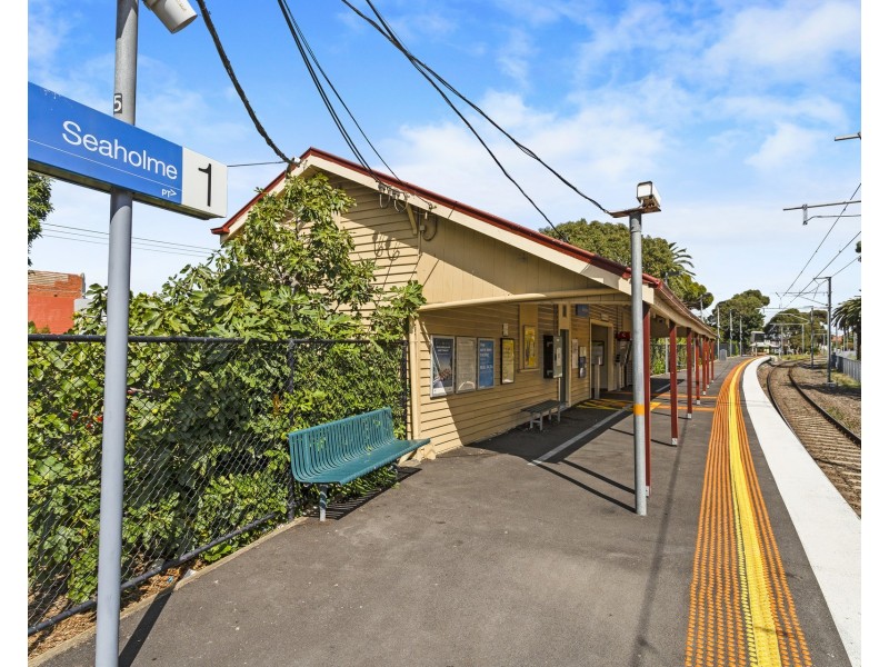 33 Central Avenue, Seaholme VIC 3018
